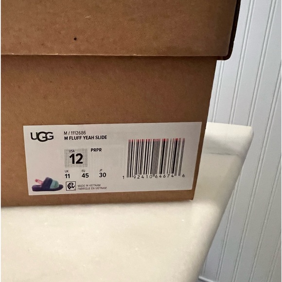 UGG FLUFF YEAH! Purple Combo with back stretch logo Ugg Size 12 Never Worn, NIB - Picture 5 of 10
